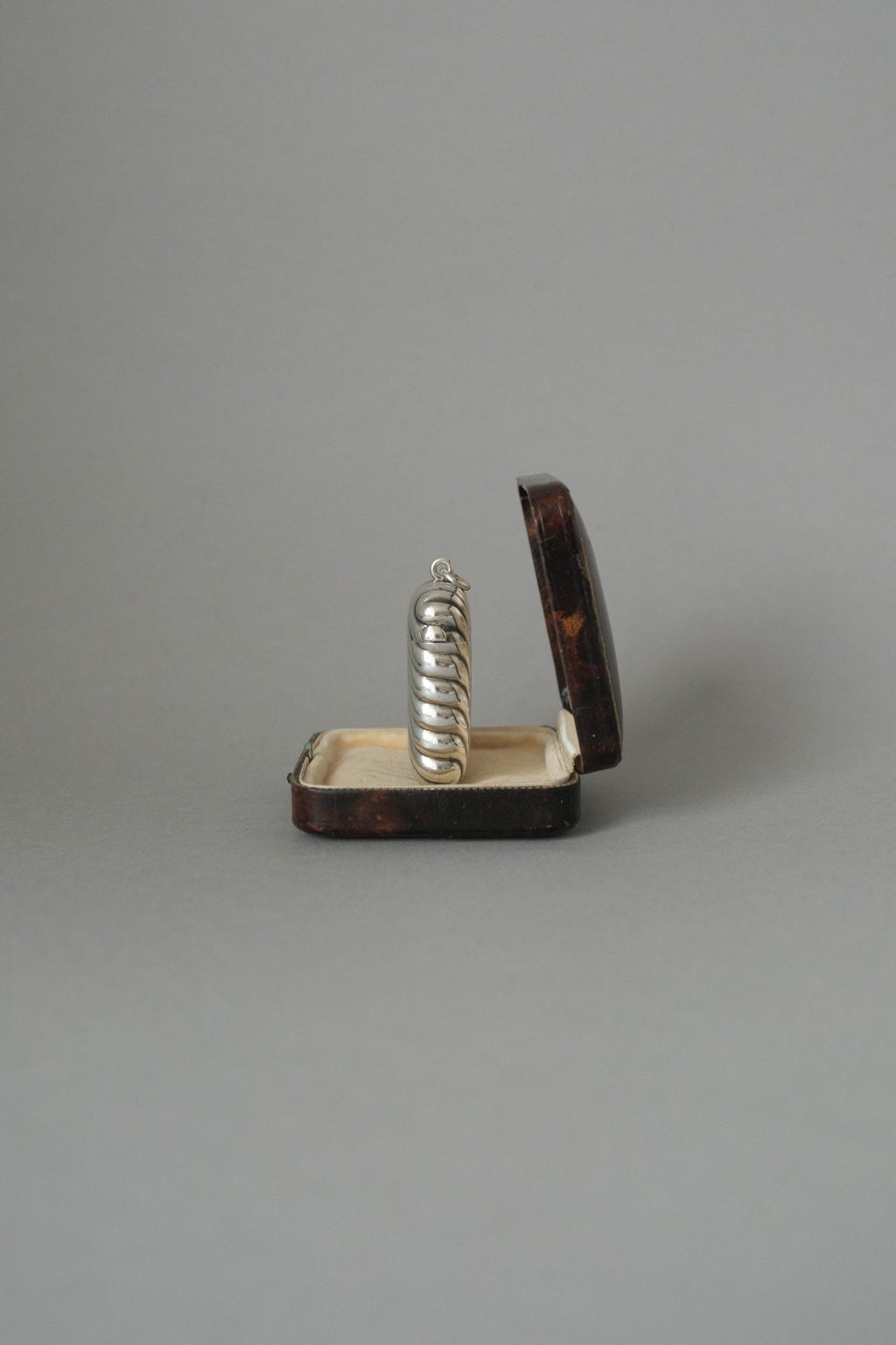 Vesta Case, 1894