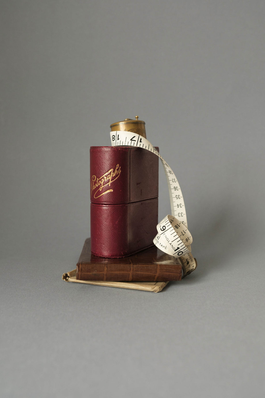 Dean-Fibreglass Tape Measure, Brass