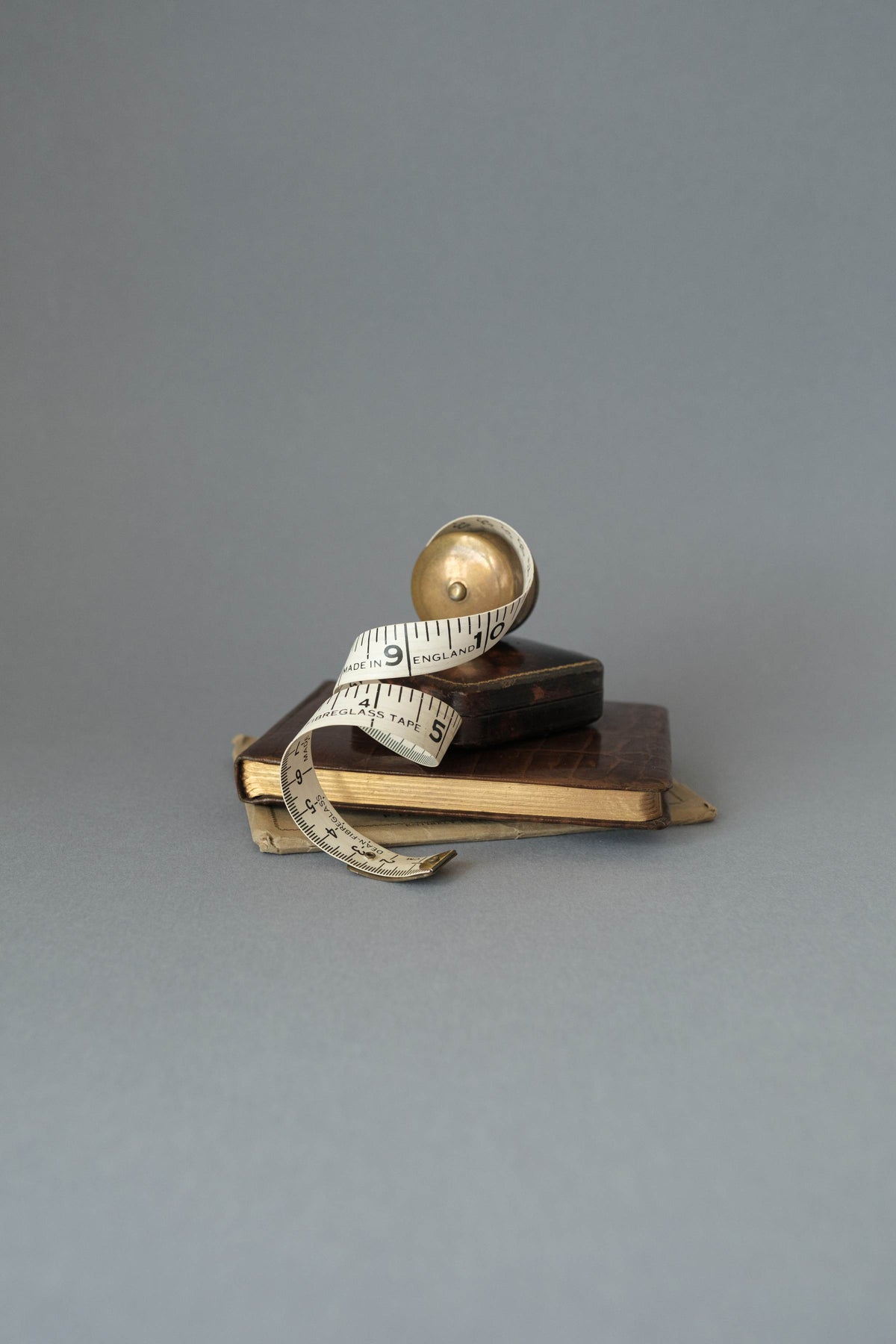 Dean-Fibreglass Tape Measure, Brass